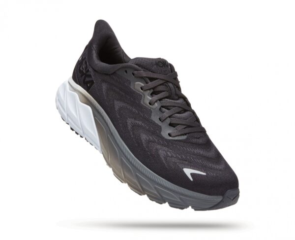 נעלי ספורט לגברים הוקה ארהי 6 רחבות שחור/לבן | Hoka Arahi 6 Wide